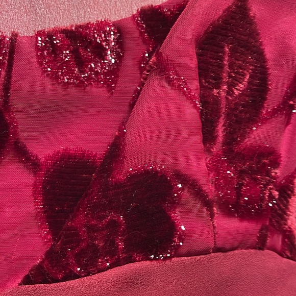 Spaghetti strap slip dress with beading and velvet. - Picture 5 of 7